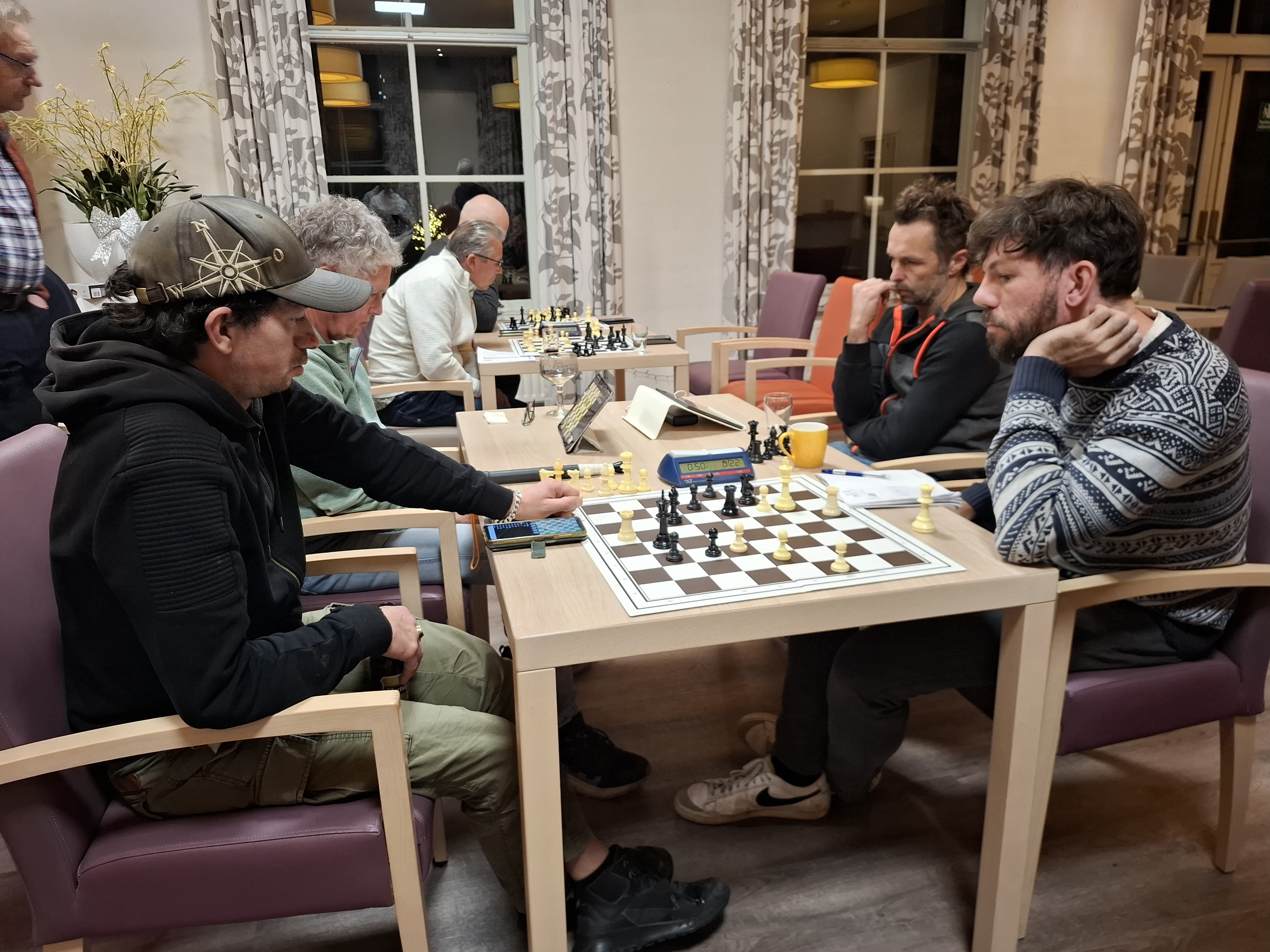 Van Der Westen Vs Van De Beek