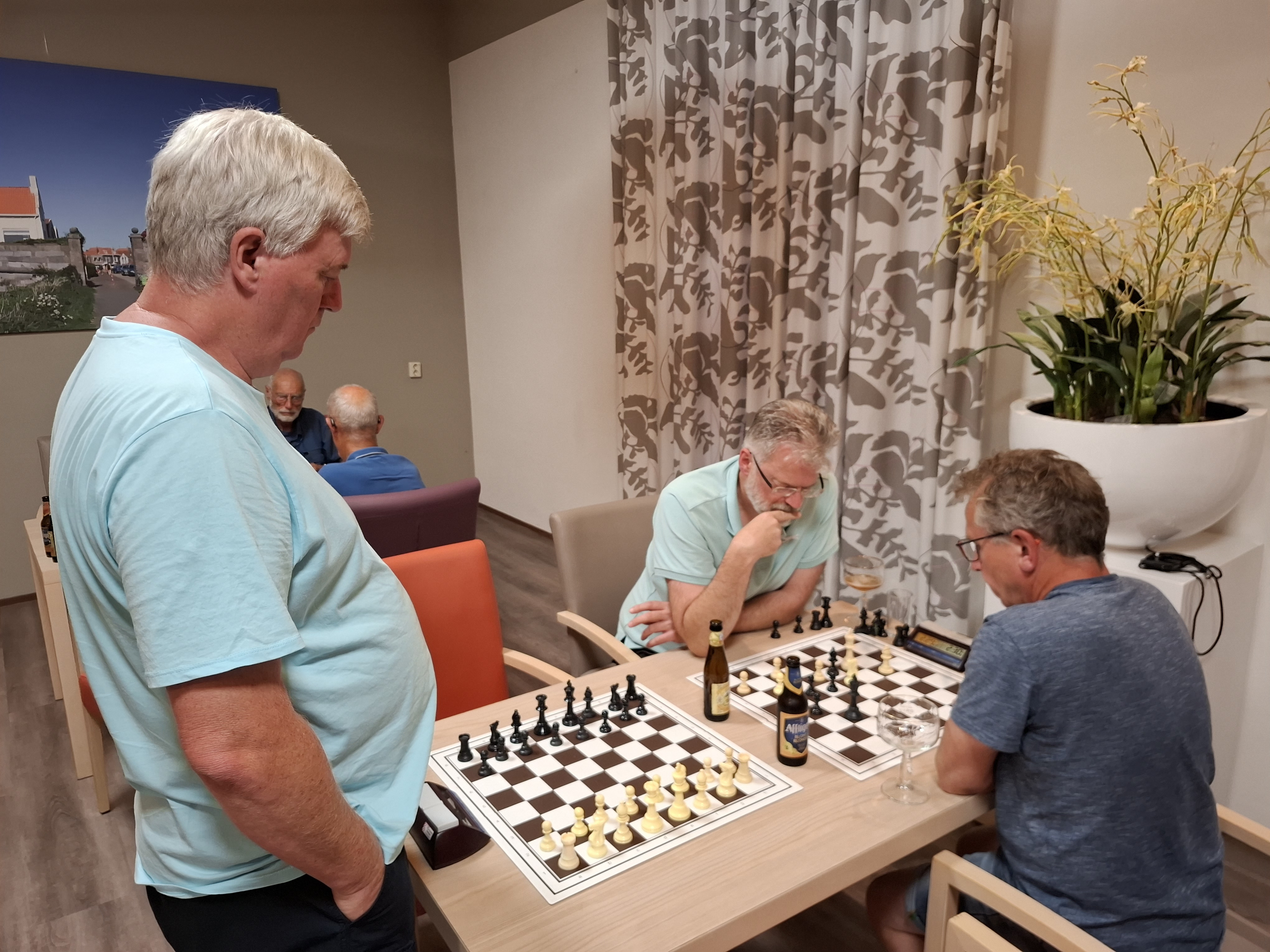 Sjaak Spiegels won van Aloys Kersten en daarmee de groep.